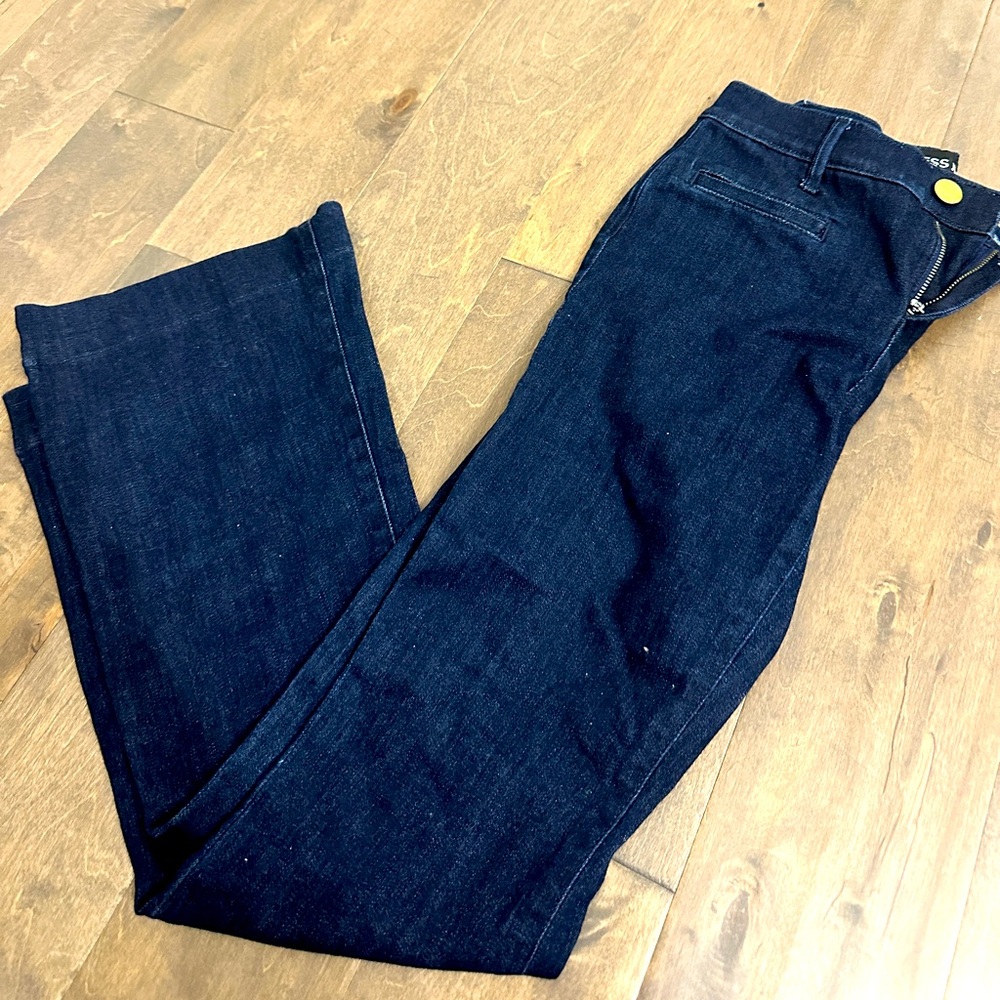 Express Mid Rise Flare Jean size 2 Regular